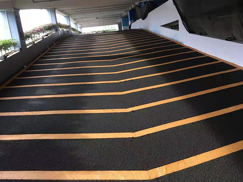 無振動止滑坡道