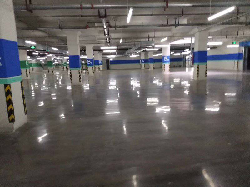 環(huán)氧砂漿聚氨酯超耐磨地坪